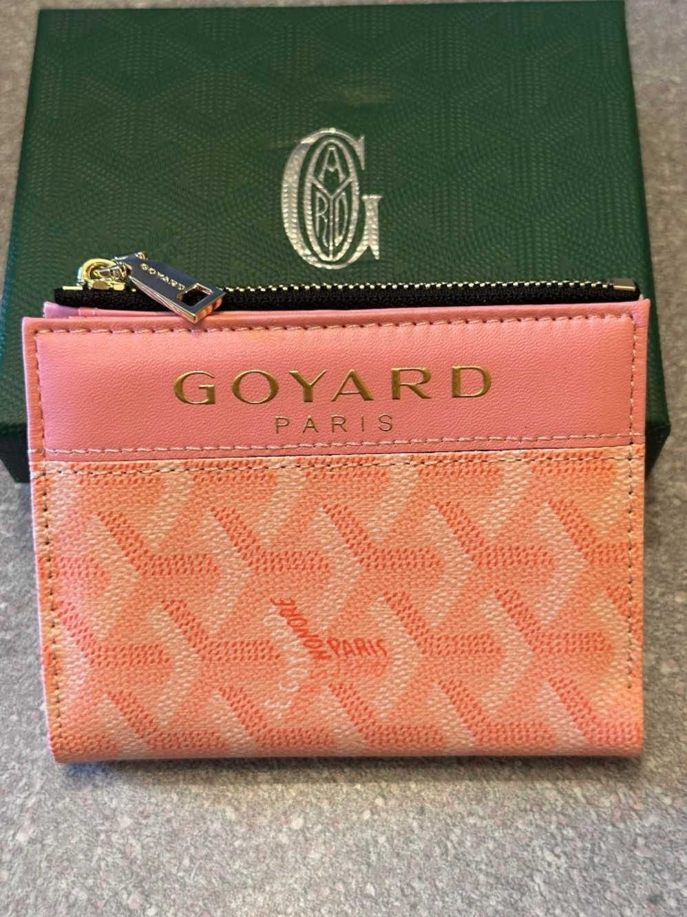 Pink Chevron Zip Pouch With Box
